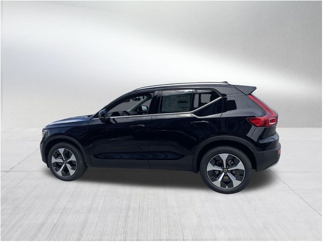 2025 Volvo XC40 Plus Bright Theme