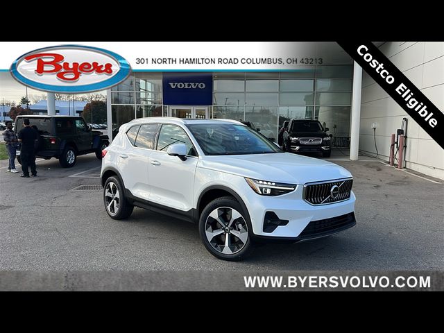 2025 Volvo XC40 Plus Bright Theme