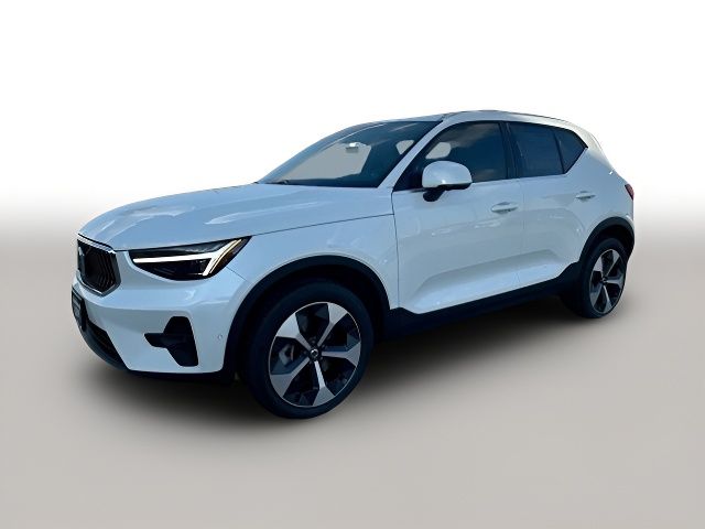 2025 Volvo XC40 Plus Bright Theme