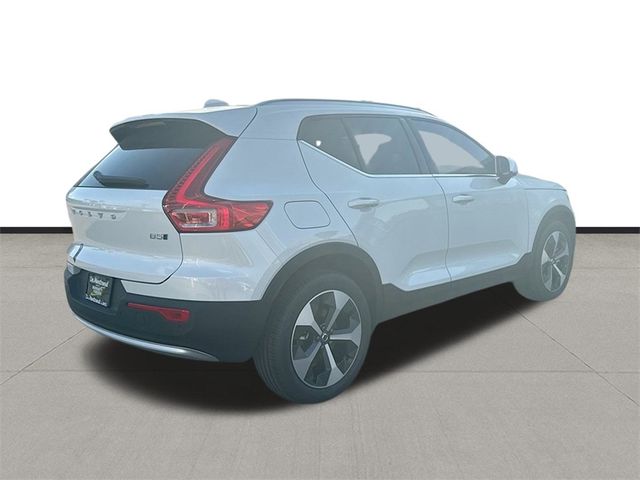 2025 Volvo XC40 Plus Bright Theme