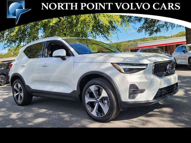 2025 Volvo XC40 Plus Bright Theme