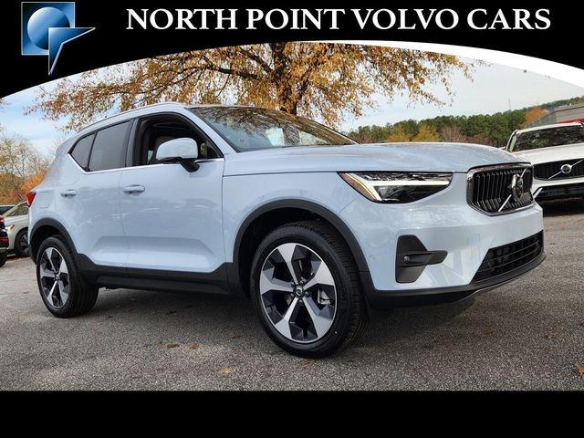 2025 Volvo XC40 Plus Bright Theme