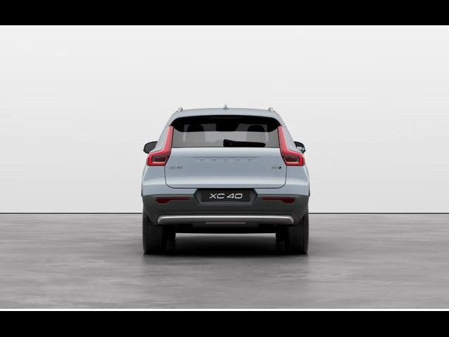 2025 Volvo XC40 Plus Bright Theme