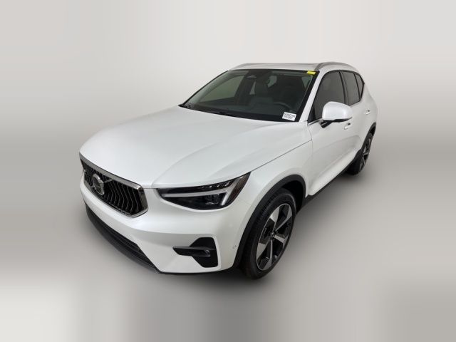 2025 Volvo XC40 Plus Bright Theme