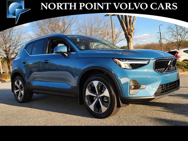 2025 Volvo XC40 Plus Bright Theme