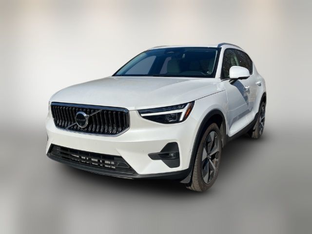 2025 Volvo XC40 Plus Bright Theme