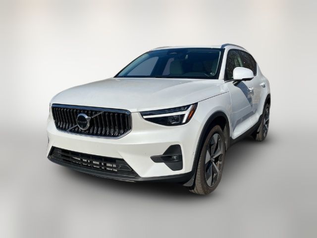 2025 Volvo XC40 Plus Bright Theme