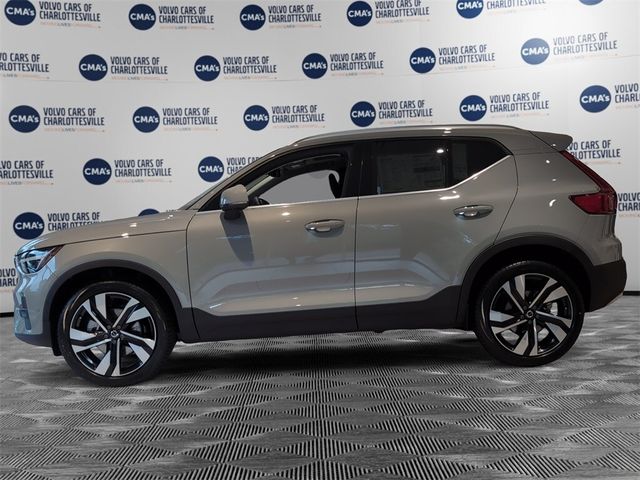 2025 Volvo XC40 Plus Bright Theme