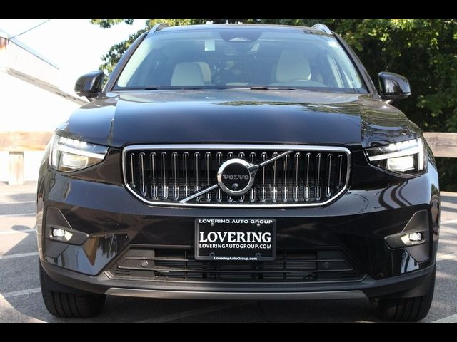 2025 Volvo XC40 Plus Bright Theme