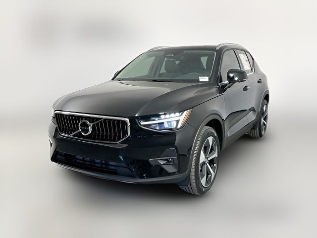 2025 Volvo XC40 Plus Bright Theme