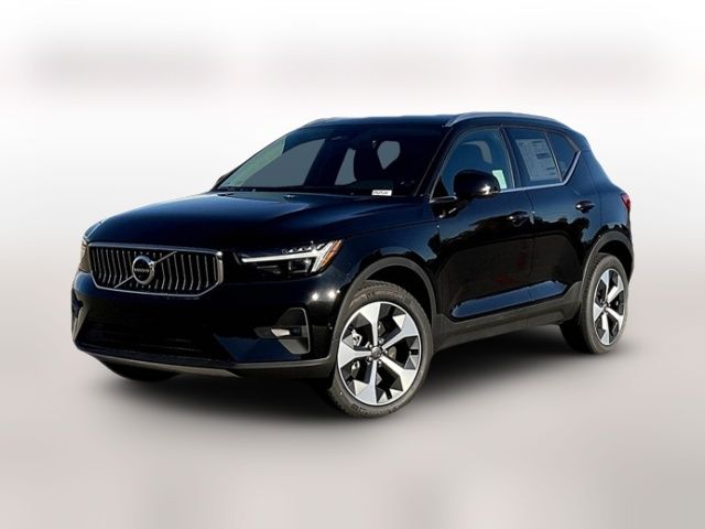 2025 Volvo XC40 Plus Bright Theme