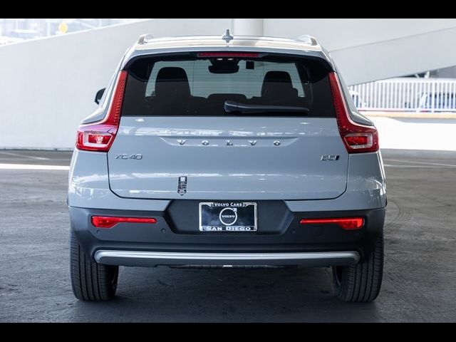 2025 Volvo XC40 Plus Bright Theme