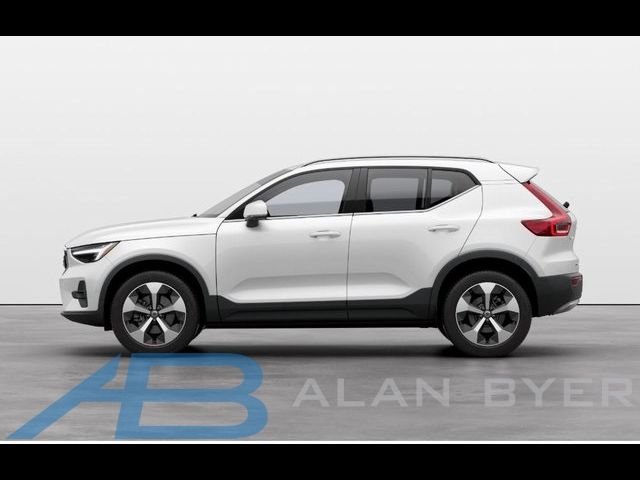 2025 Volvo XC40 Plus Bright Theme