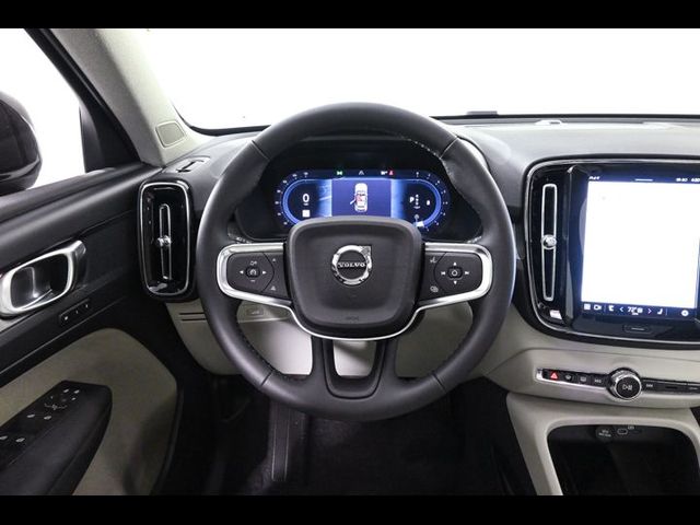 2025 Volvo XC40 Plus Bright Theme