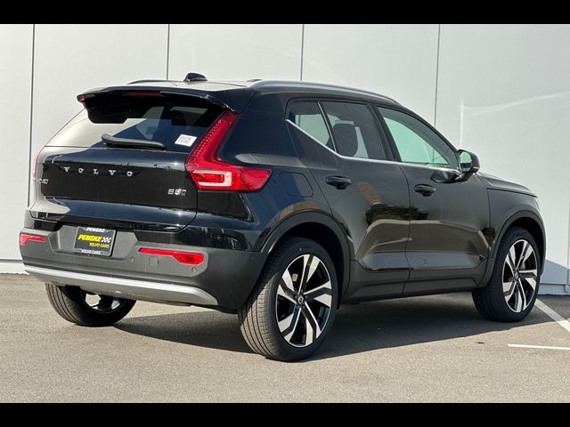 2025 Volvo XC40 Plus Bright Theme