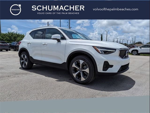 2025 Volvo XC40 Plus Bright Theme