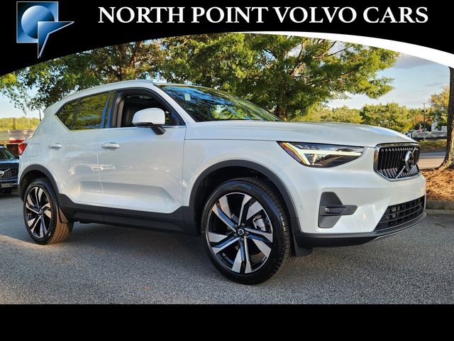 2025 Volvo XC40 Plus Bright Theme