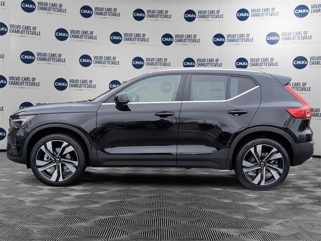 2025 Volvo XC40 Plus Bright Theme