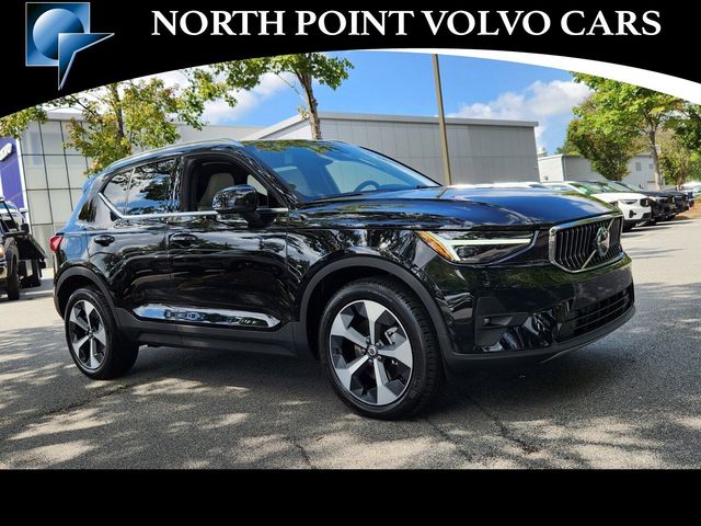 2025 Volvo XC40 Plus Bright Theme