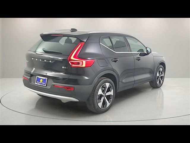 2025 Volvo XC40 Plus Bright Theme