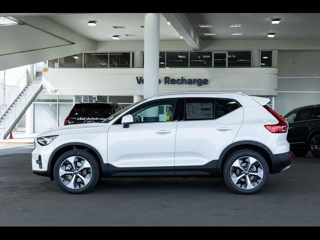 2025 Volvo XC40 Plus Bright Theme