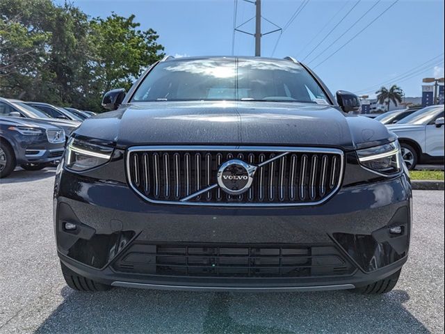 2025 Volvo XC40 Plus Bright Theme