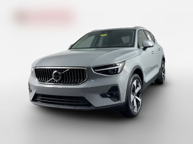 2025 Volvo XC40 Plus Bright Theme