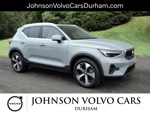 2025 Volvo XC40 Plus Bright Theme