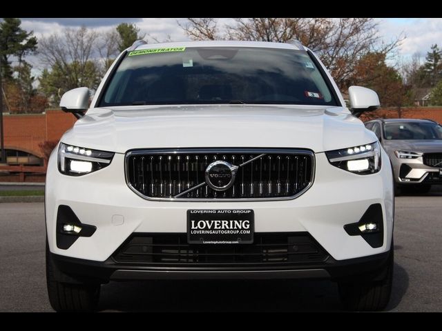 2025 Volvo XC40 Plus Bright Theme