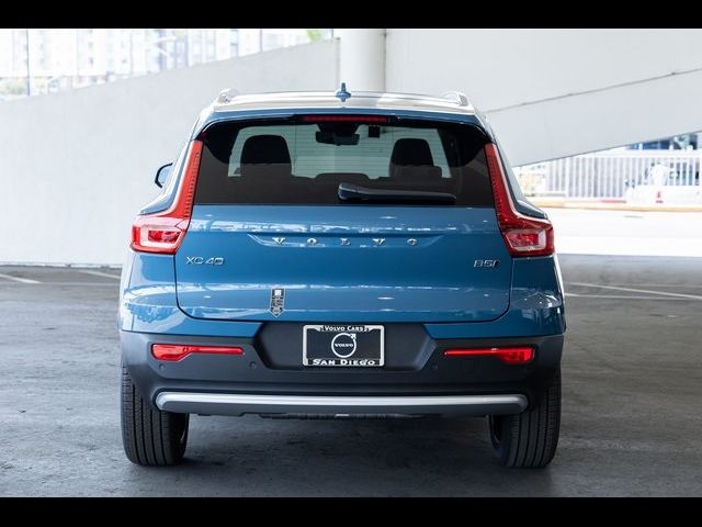 2025 Volvo XC40 Plus Bright Theme