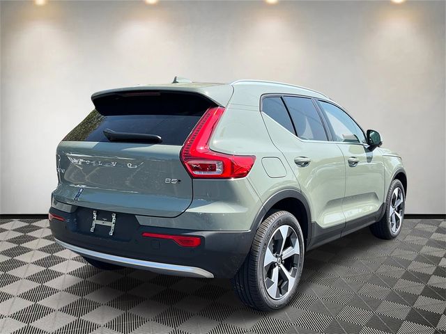 2025 Volvo XC40 Plus Bright Theme