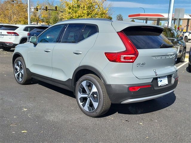 2025 Volvo XC40 Plus Bright Theme