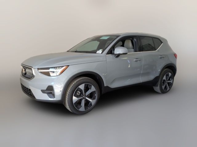 2025 Volvo XC40 Plus Bright Theme