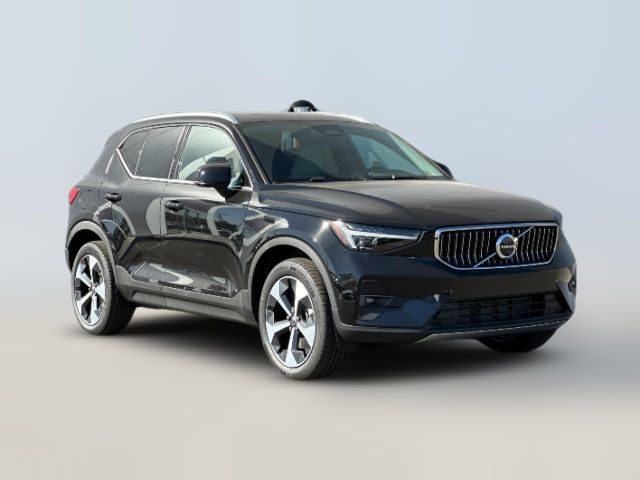 2025 Volvo XC40 Plus Bright Theme