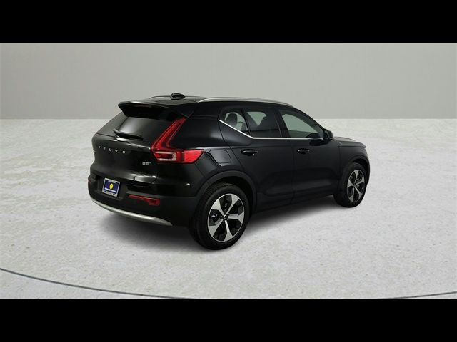 2025 Volvo XC40 Plus Bright Theme