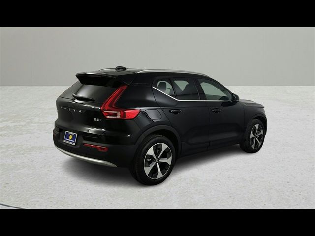 2025 Volvo XC40 Plus Bright Theme