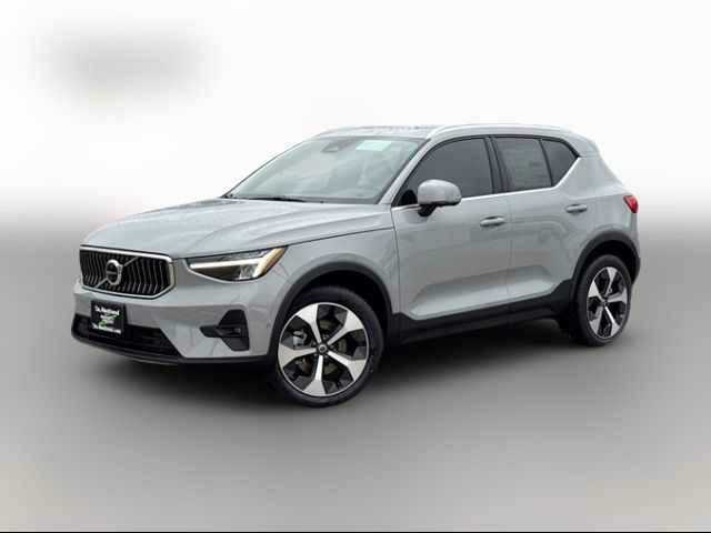 2025 Volvo XC40 Plus Bright Theme