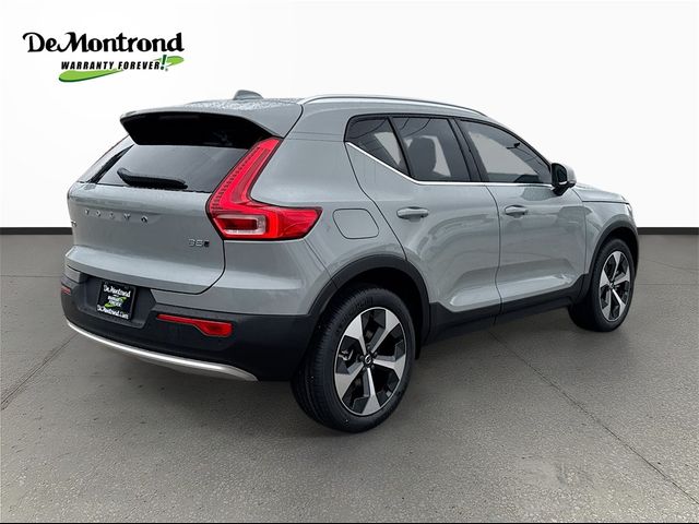 2025 Volvo XC40 Plus Bright Theme