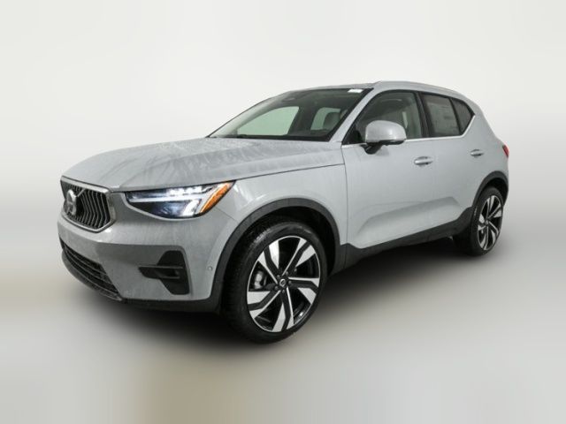 2025 Volvo XC40 Plus Bright Theme