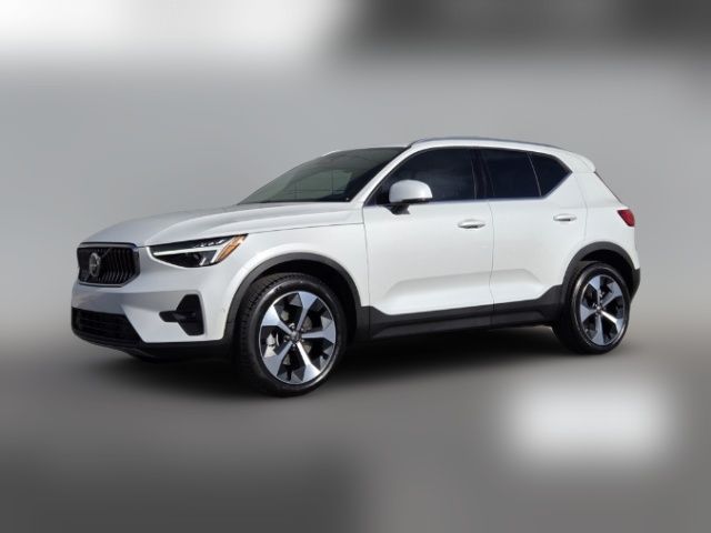 2025 Volvo XC40 Plus Bright Theme