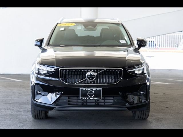 2025 Volvo XC40 Plus Bright Theme