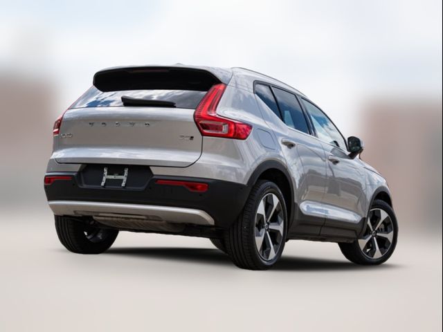 2025 Volvo XC40 Plus Bright Theme
