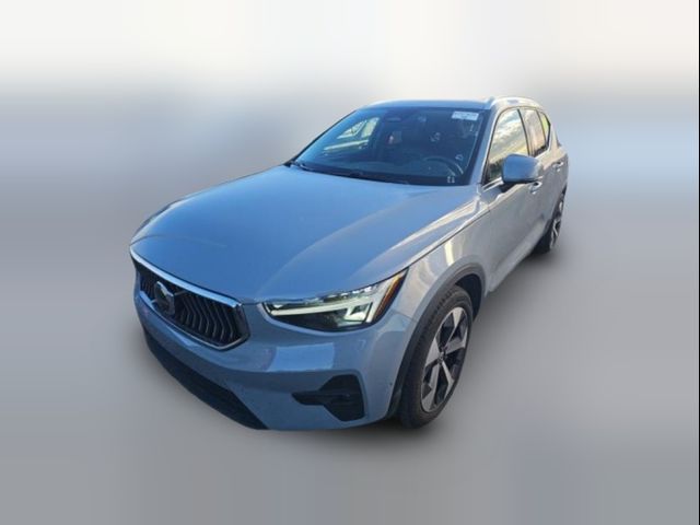 2025 Volvo XC40 Plus Bright Theme