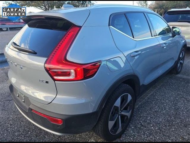 2025 Volvo XC40 Plus Bright Theme