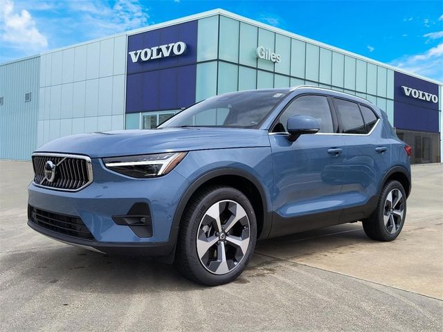 2025 Volvo XC40 Plus Bright Theme