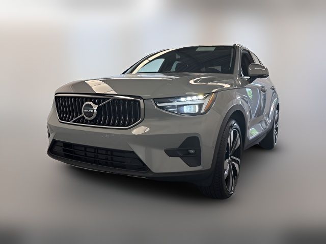 2025 Volvo XC40 Plus Bright Theme