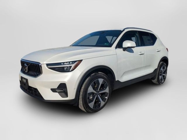 2025 Volvo XC40 Plus Bright Theme