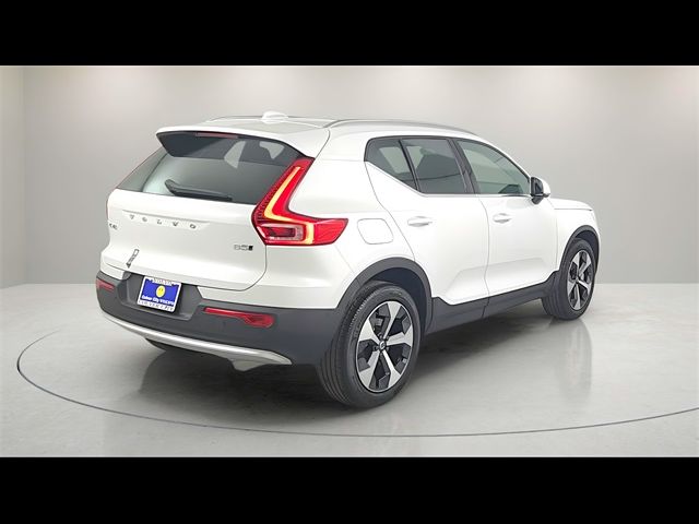 2025 Volvo XC40 Plus Bright Theme