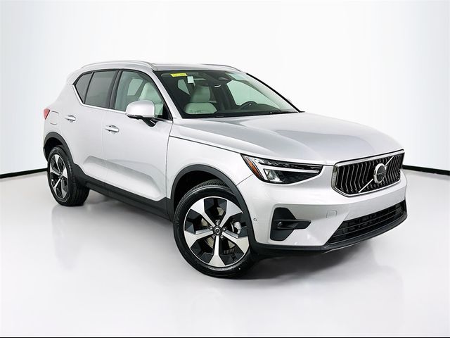 2025 Volvo XC40 Plus Bright Theme