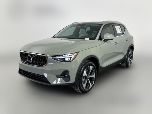 2025 Volvo XC40 Plus Bright Theme